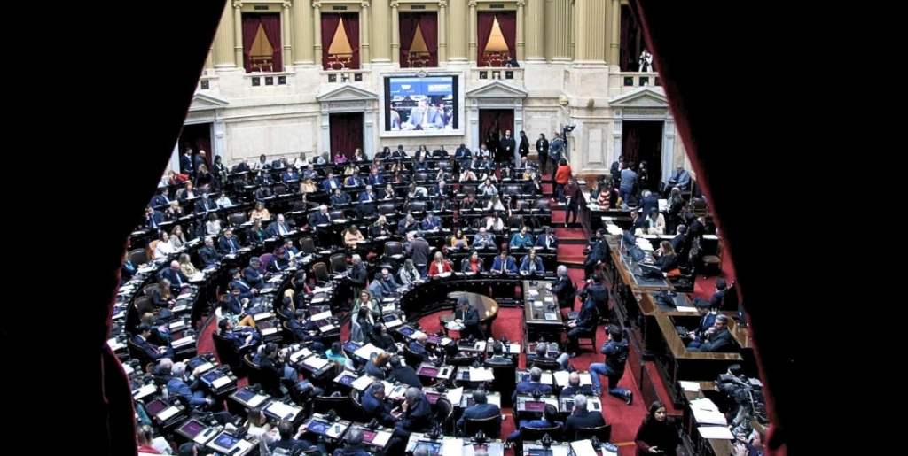 Los principales líderes de la Cámara de Diputados rindieron homenaje al Papa&nbsp;Francisco