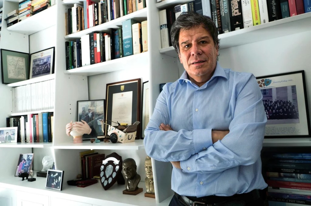 Facundo Manes acusó a Bullrich y Recalde de “pactar para evitar el&nbsp;debate”