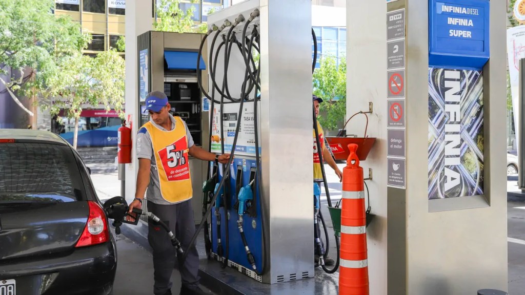 Renovaron descuentos del 30% para nafta y gasoil con hasta $25.000 de&nbsp;reintegro