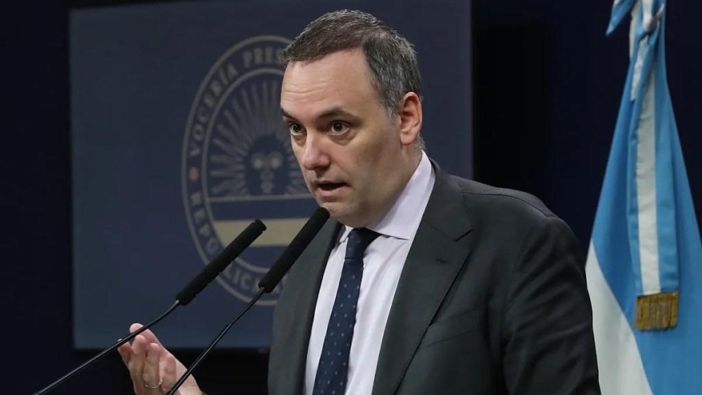 Fuerte cruce entre el Gobierno y la CGT por el paro nacional