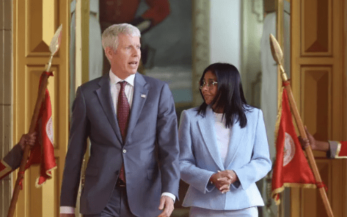 Venezuela: Chris Wright se reunió con Delcy Rodríguez para avanzar en el plan de tres&nbsp;etapas