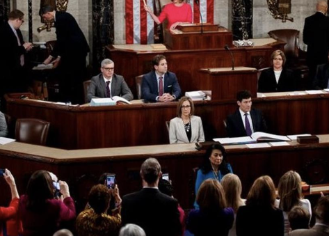 La Cámara de Representantes rechazó limitar las facultades de Trump para atacar a Irán