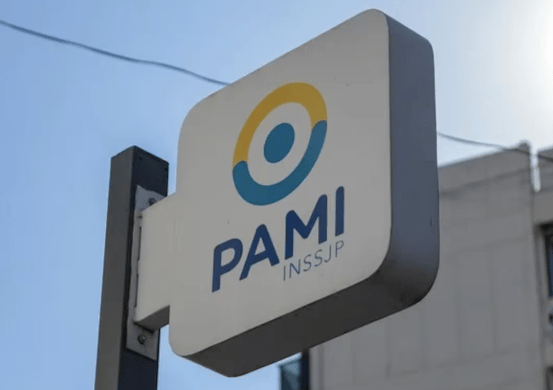 Médicos y odontólogos que atienden afiliados de PAMI realizan un paro de 72&nbsp;horas
