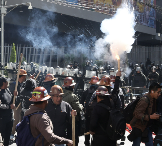 La principal central obrera de Bolivia exigió respuestas urgentes al Gobierno por la crisis