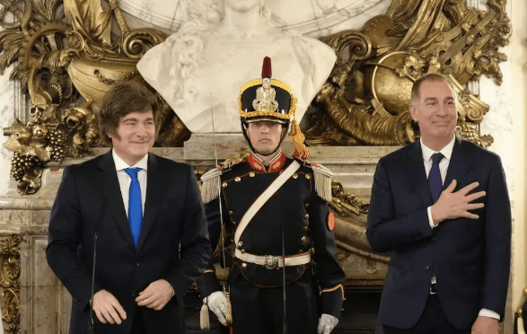 Diego Santilli asumirá como jefe de Gabinete el martes y comenzará el traspaso con&nbsp;Adorni