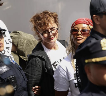 Detuvieron a la actriz Susan Sarandon durante una manifestación contra Netanyahu en Nueva York