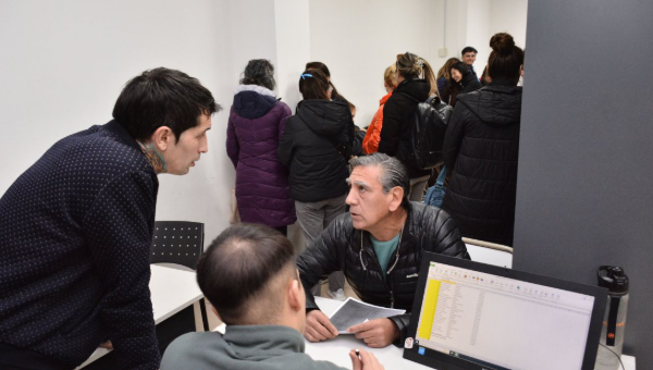 Santa Cruz: los años de gestión kirchnerista quedaron marcados por salarios docentes atrasados, paros y chicos sin clases